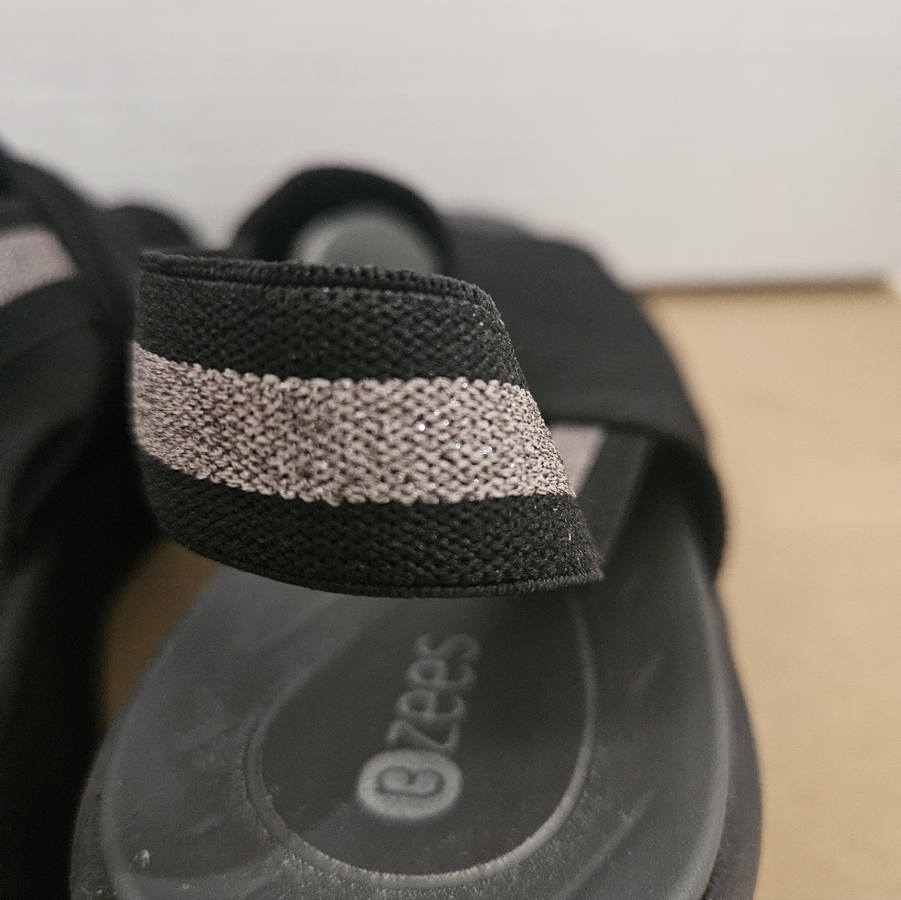 Bzees Sandals Slingback Size 9. (Bin19) - Picture 10 of 10